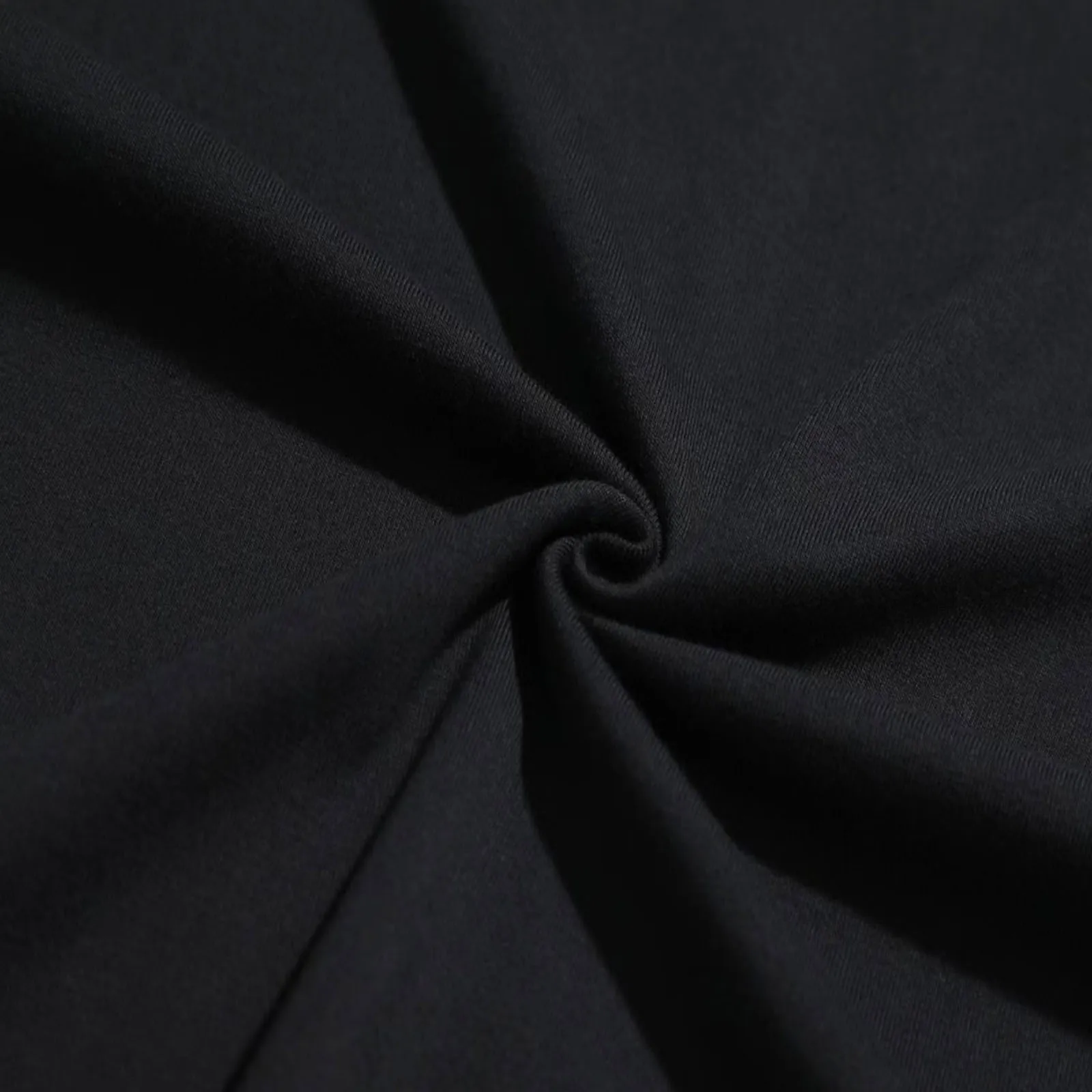 Nuova T-shirt Zebco con logo 